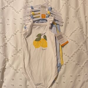 Cloud Island Lemon Print Bodysuit - White and Yellow